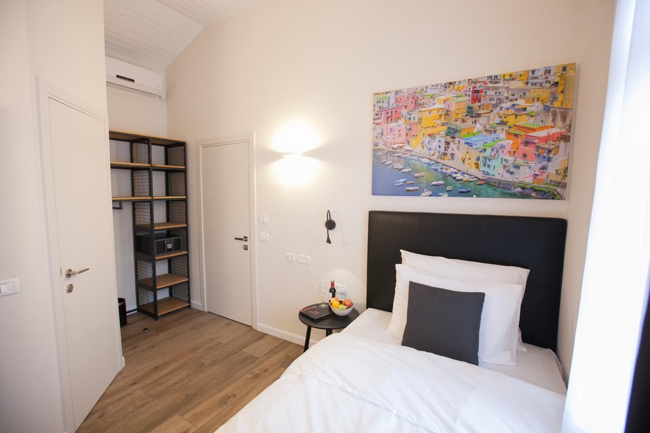 City Port Hotel Haifa Bagian luar foto